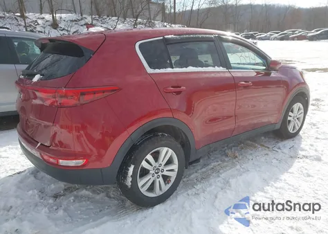 2017 Kia Sportage Lx z USA, uszkodzony, nr VIN KNDPM3AC6H7235096